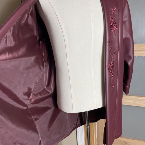 Atlantic Beach Division Of Tiger JLLC Womens Faux Leather Jacket Floral M - Picture 5 of 9